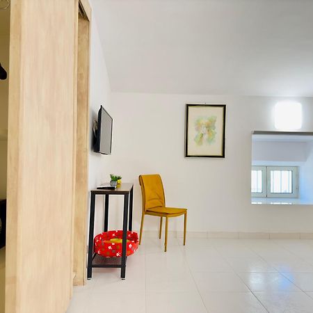 Unique Rooms In Centro Citta Bagno Privato E Climatizzatore Рагуза Екстериор снимка