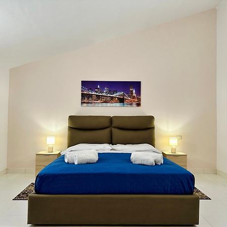 Unique Rooms In Centro Citta Bagno Privato E Climatizzatore Рагуза Екстериор снимка