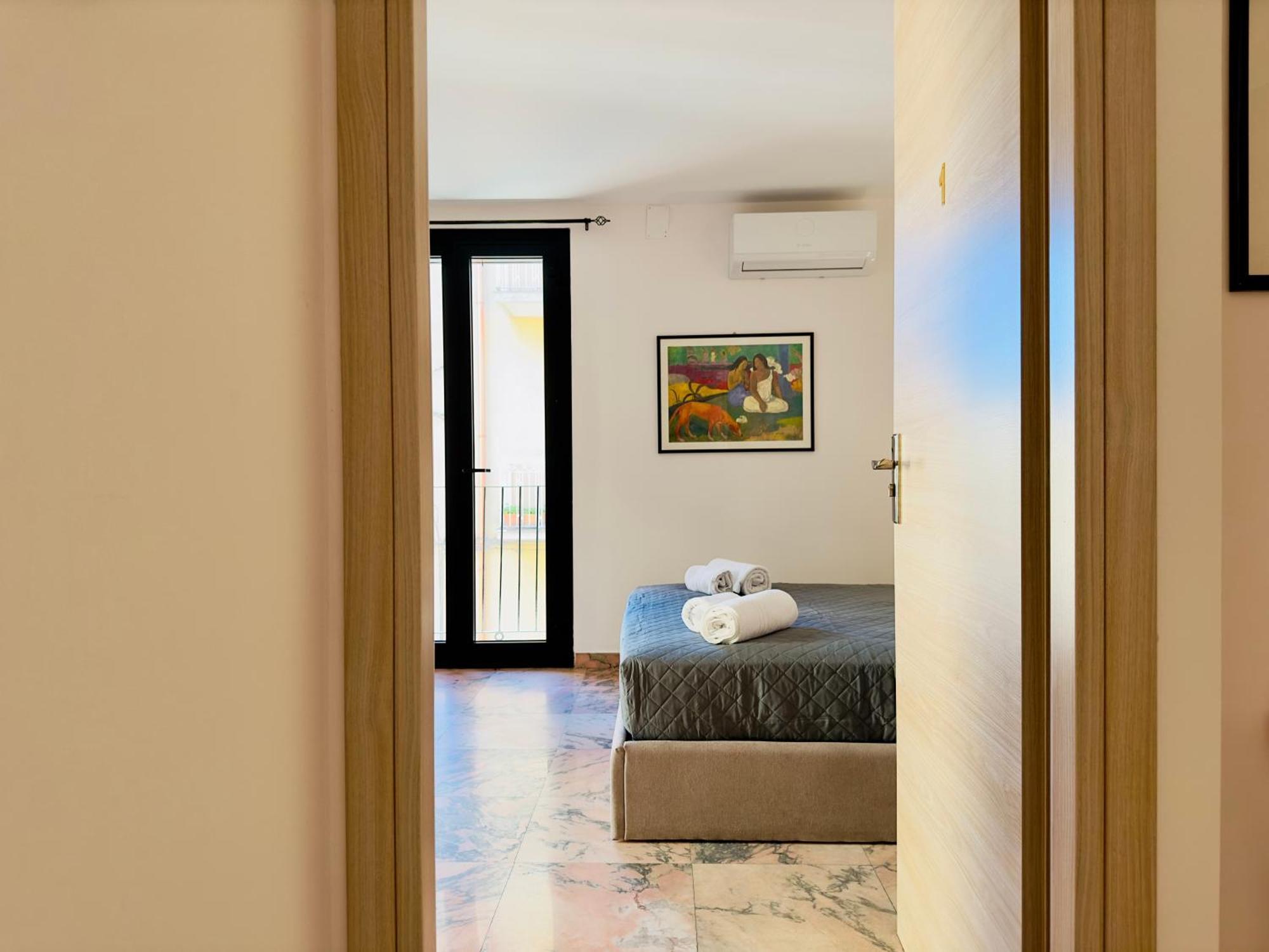 Unique Rooms In Centro Citta Bagno Privato E Climatizzatore Рагуза Екстериор снимка