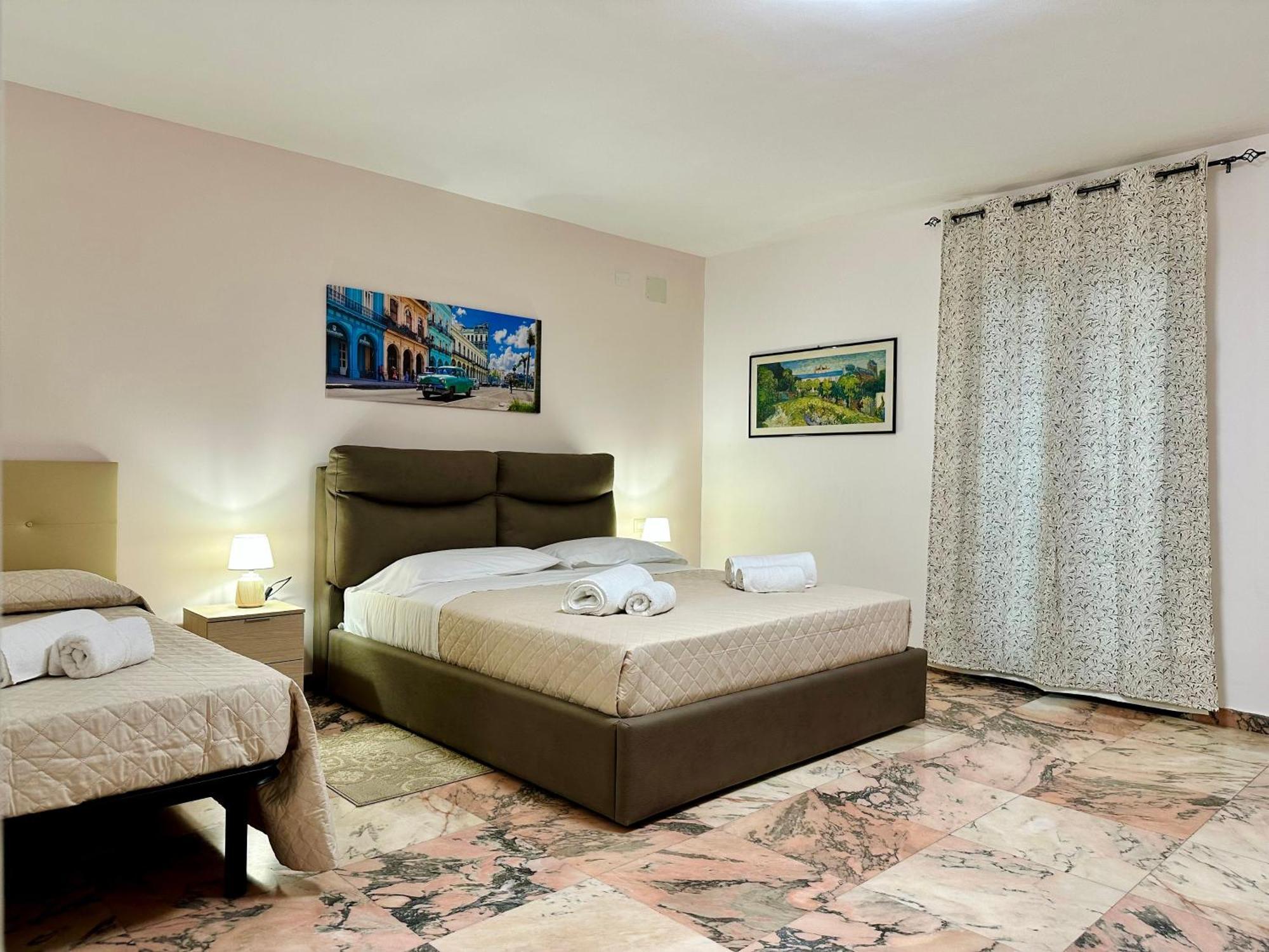 Unique Rooms In Centro Citta Bagno Privato E Climatizzatore Рагуза Екстериор снимка
