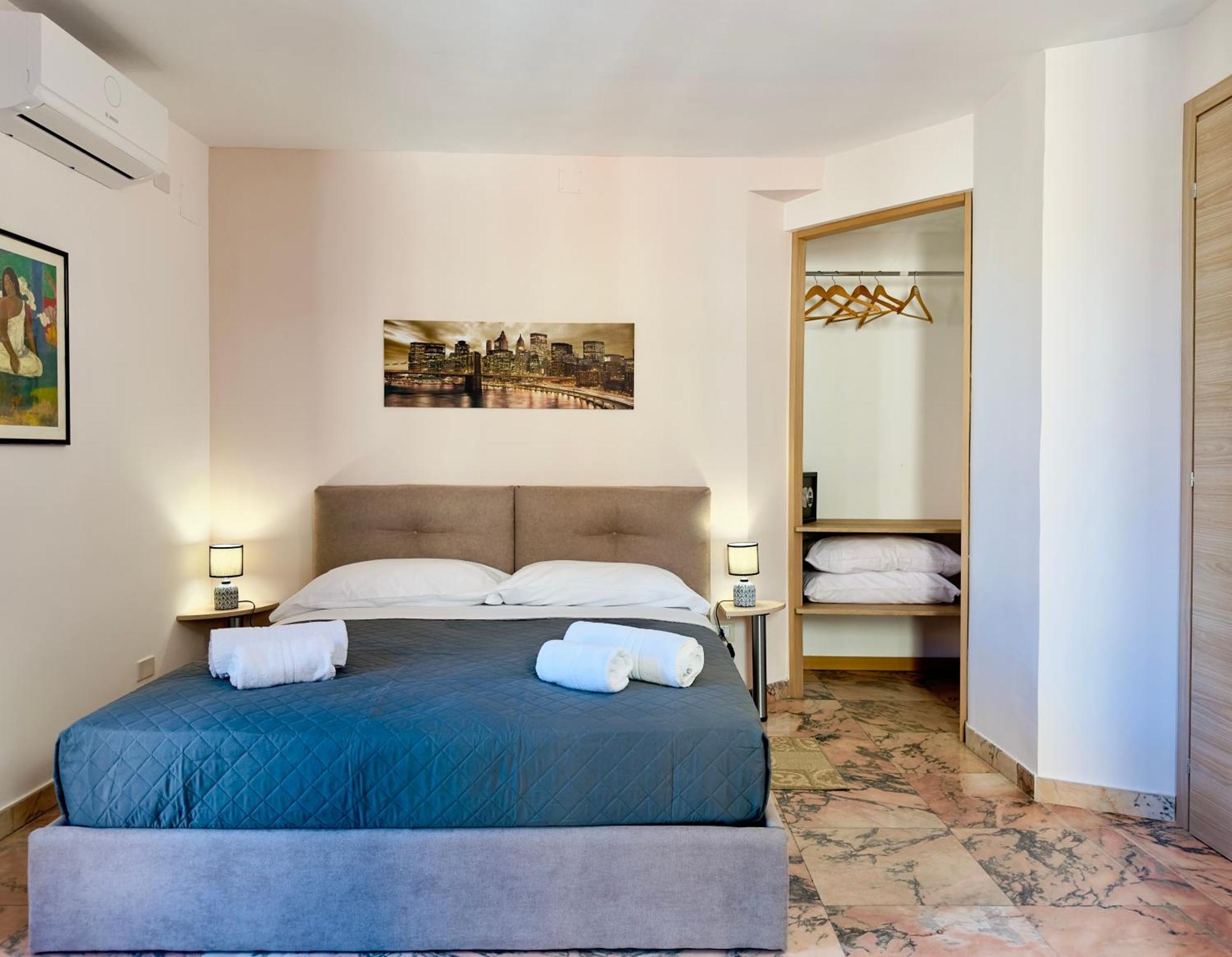 Unique Rooms In Centro Citta Bagno Privato E Climatizzatore Рагуза Екстериор снимка