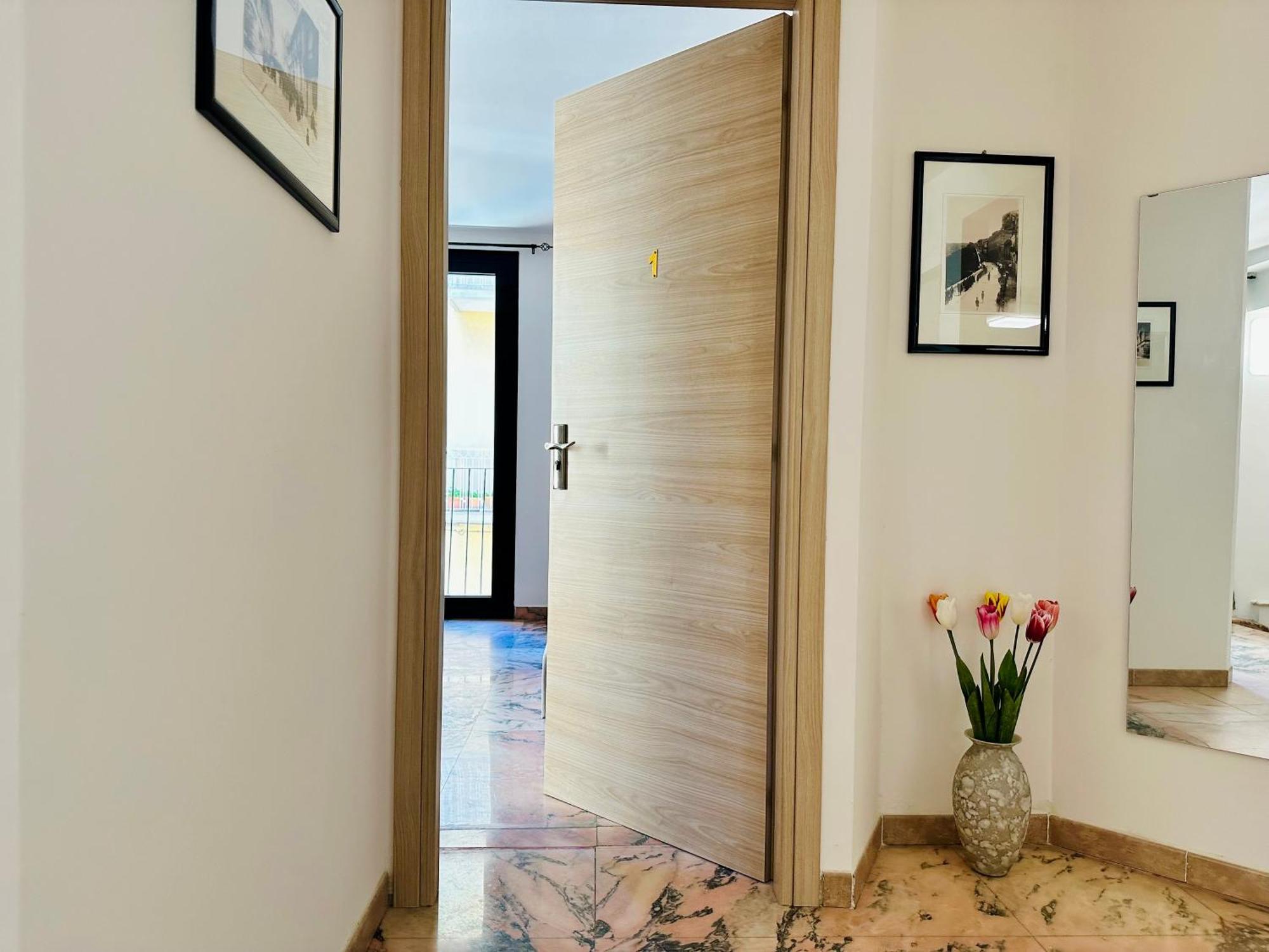 Unique Rooms In Centro Citta Bagno Privato E Climatizzatore Рагуза Екстериор снимка